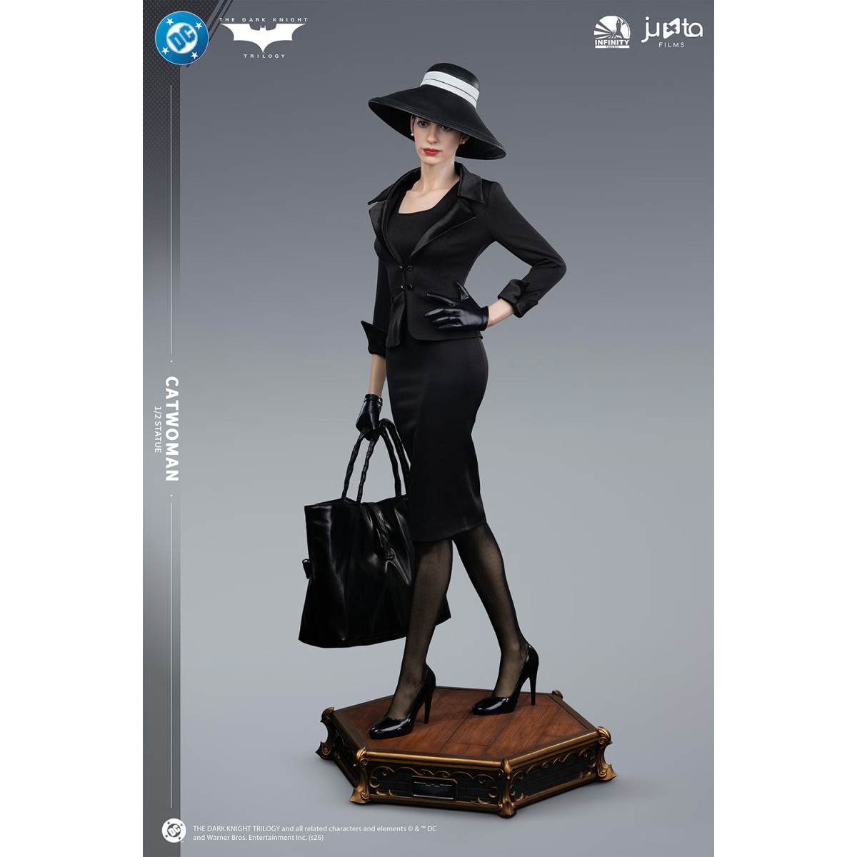 Infinity Studio - Estatua de Catwoman a escala 1:2 - El caballero oscuro: La leyenda renace