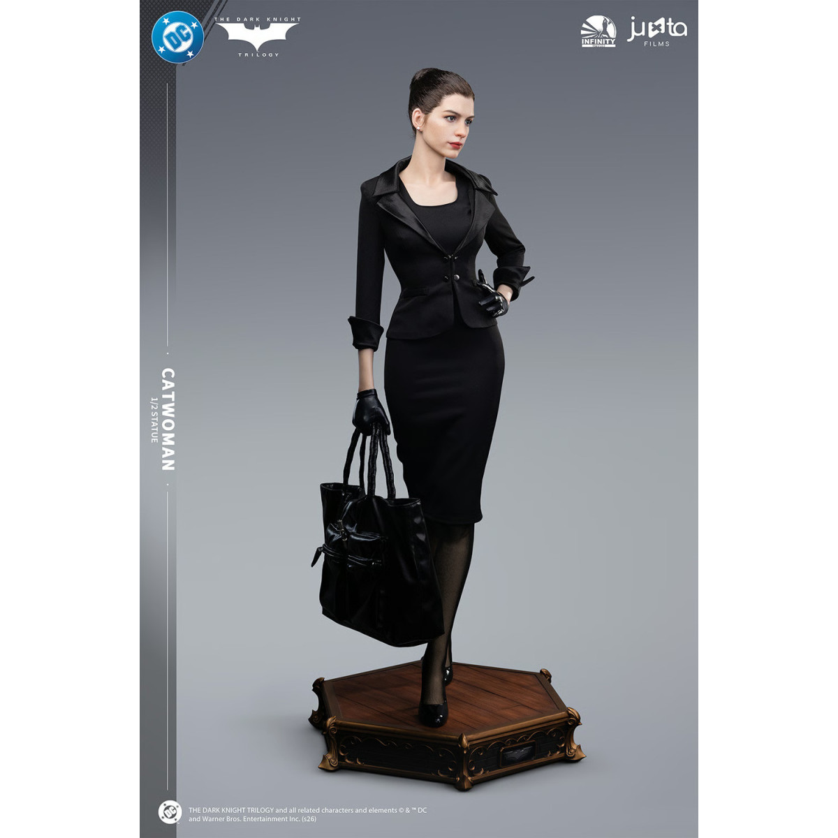 Infinity Studio - Estatua de Catwoman a escala 1:2 - El caballero oscuro: La leyenda renace