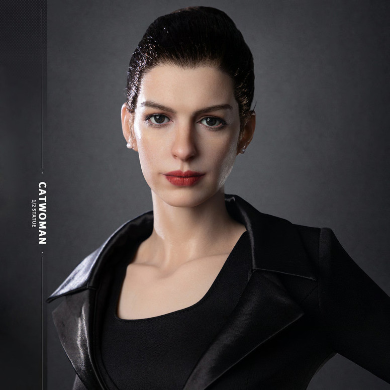 Infinity Studio - Estatua de Catwoman a escala 1:2 - El caballero oscuro: La leyenda renace