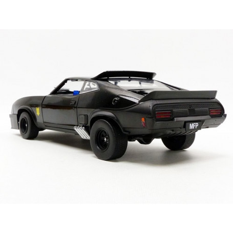 HotWheels Batman the dark Knight Batmobile 1/18