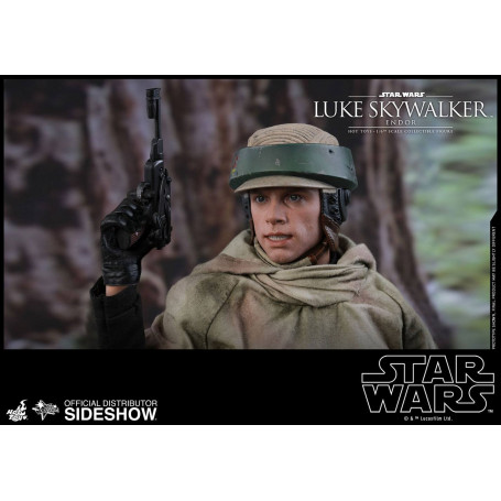 Hot Toys Star Wars The Force Awakens Luke Skywalker 1/6