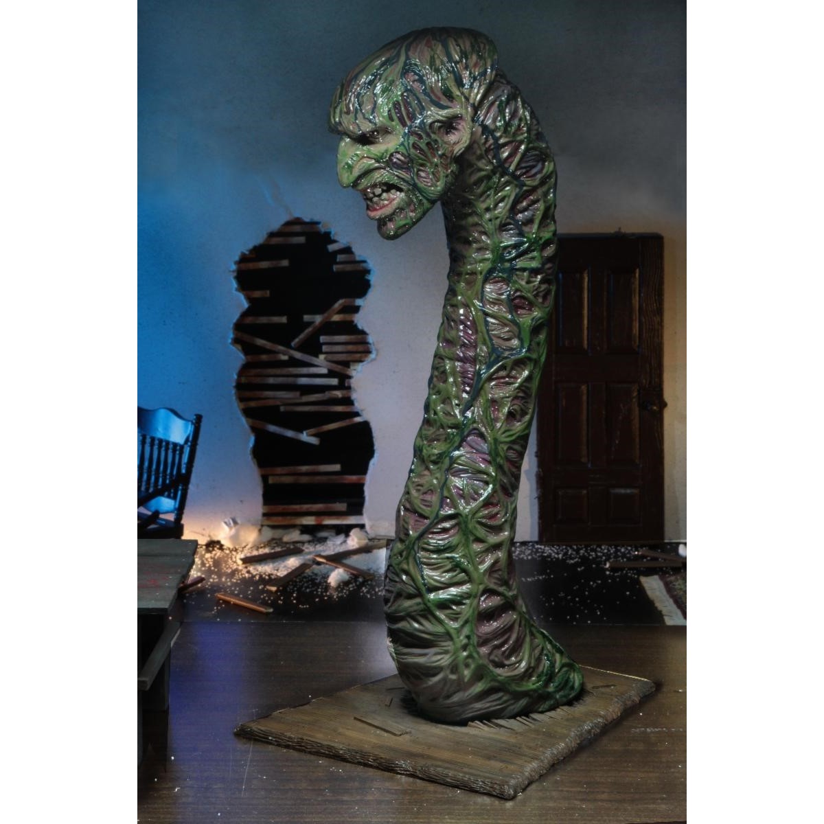 Neca Les Griffes du cauchemar figurine Ultimate Freddy