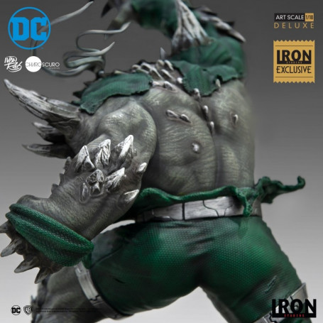 sideshow Marvel Hulk vs Wolverine Maquette 