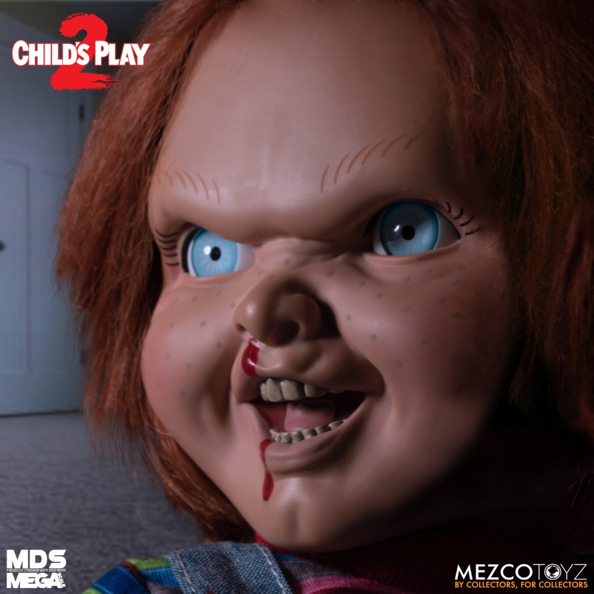 Mezco Figurine Mega Scale Chucky Damaged  - 38 cm