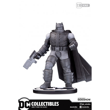 DC Direct Armored Batman Black & White estatua de Frank Miller