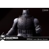 DC Direct Armored Batman Black & White estatua de Frank Miller