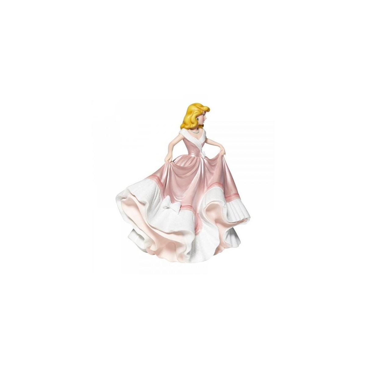 Disney Haute Couture - Cenicienta en vestido rosa