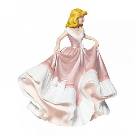 Disney Haute Couture - Cenicienta en vestido rosa