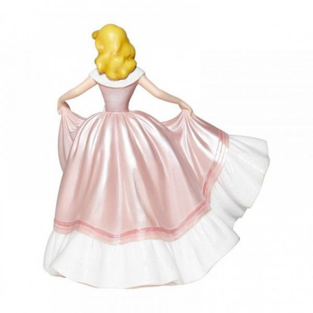 Disney Haute Couture - Cenicienta en vestido rosa