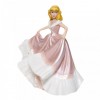 Disney Haute Couture - Cenicienta en vestido rosa