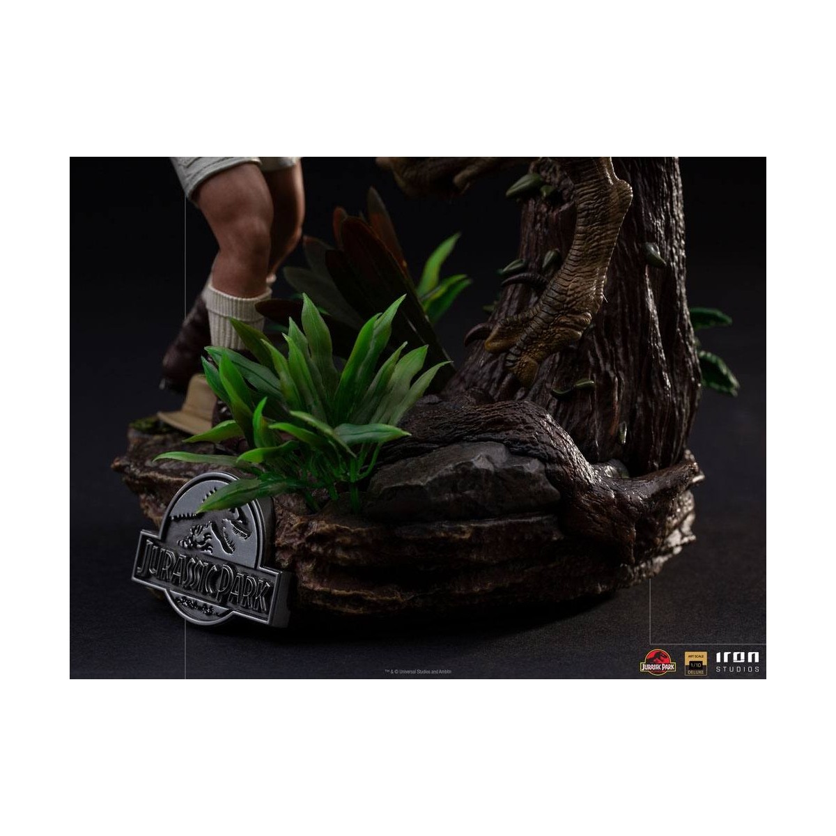 Iron Studios - Clever Girl - Jurassic Park 1/10 Deluxe Art Scale