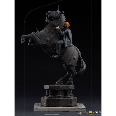 Iron Studios - Harry Potter - Ron Weasley en el ajedrez de los magos BDS Deluxe Art Scale 1/10