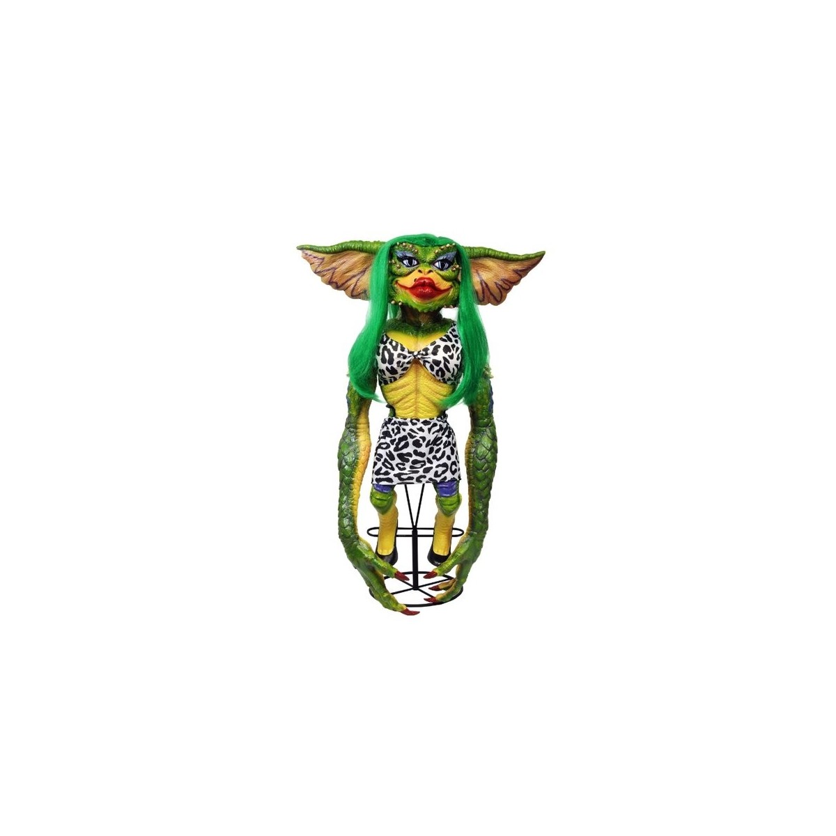  Vue détaillée 	 Gremlins 2: Greta the Female Gremlin Stunt Puppet Prop Replica