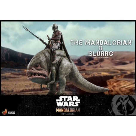 Hot Toys Star Wars - El Mandaloriano y Blurrg