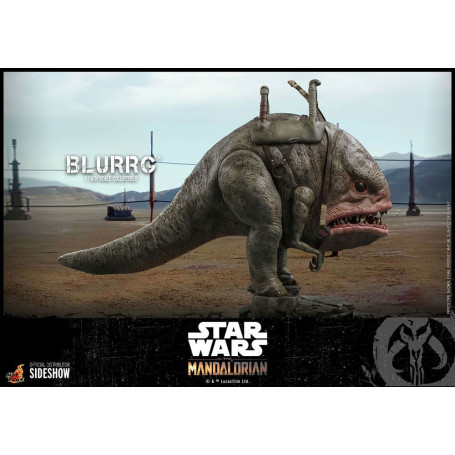Hot Toys Star Wars - El Mandaloriano y Blurrg