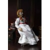 Neca - The Conjuring Universe - Tela retro Annabelle