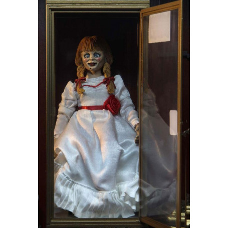 Neca - The Conjuring Universe - Tela retro Annabelle