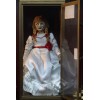 Neca - The Conjuring Universe - Tela retro Annabelle