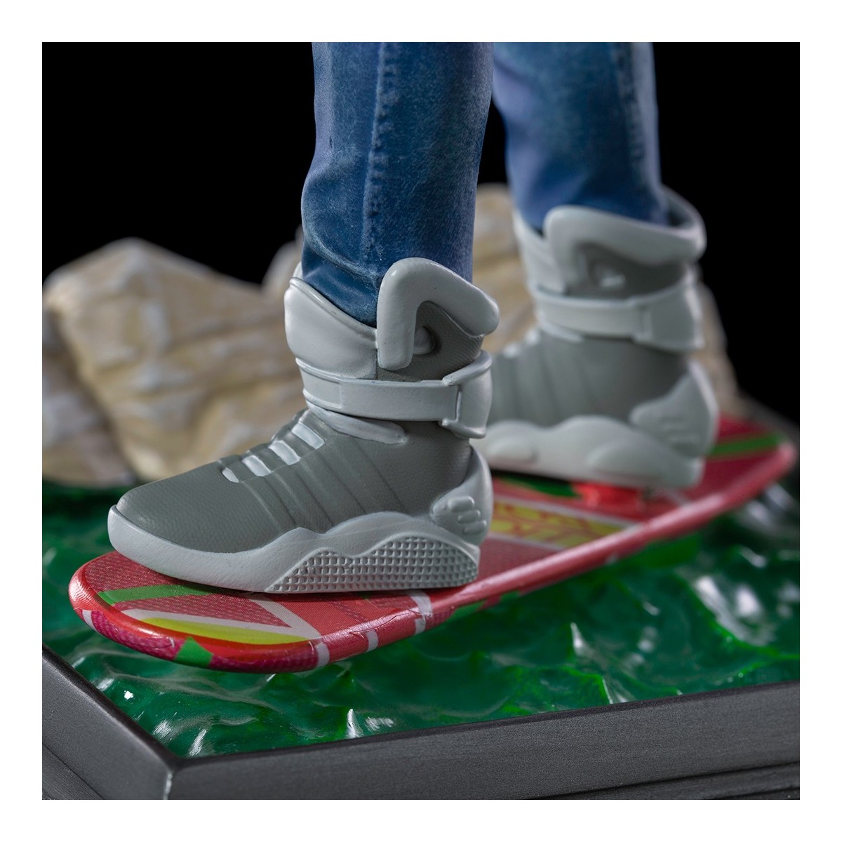 Neca - Ultimate Marty Mac Fly 1/12 - Regreso al futuro