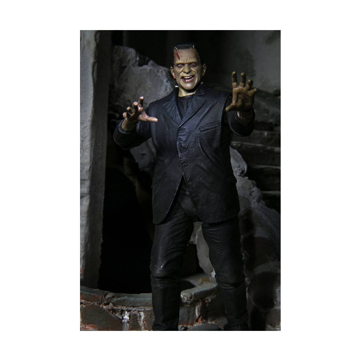 NECA - El Monstruo de Frankenstein en versión color - Universal Monsters
