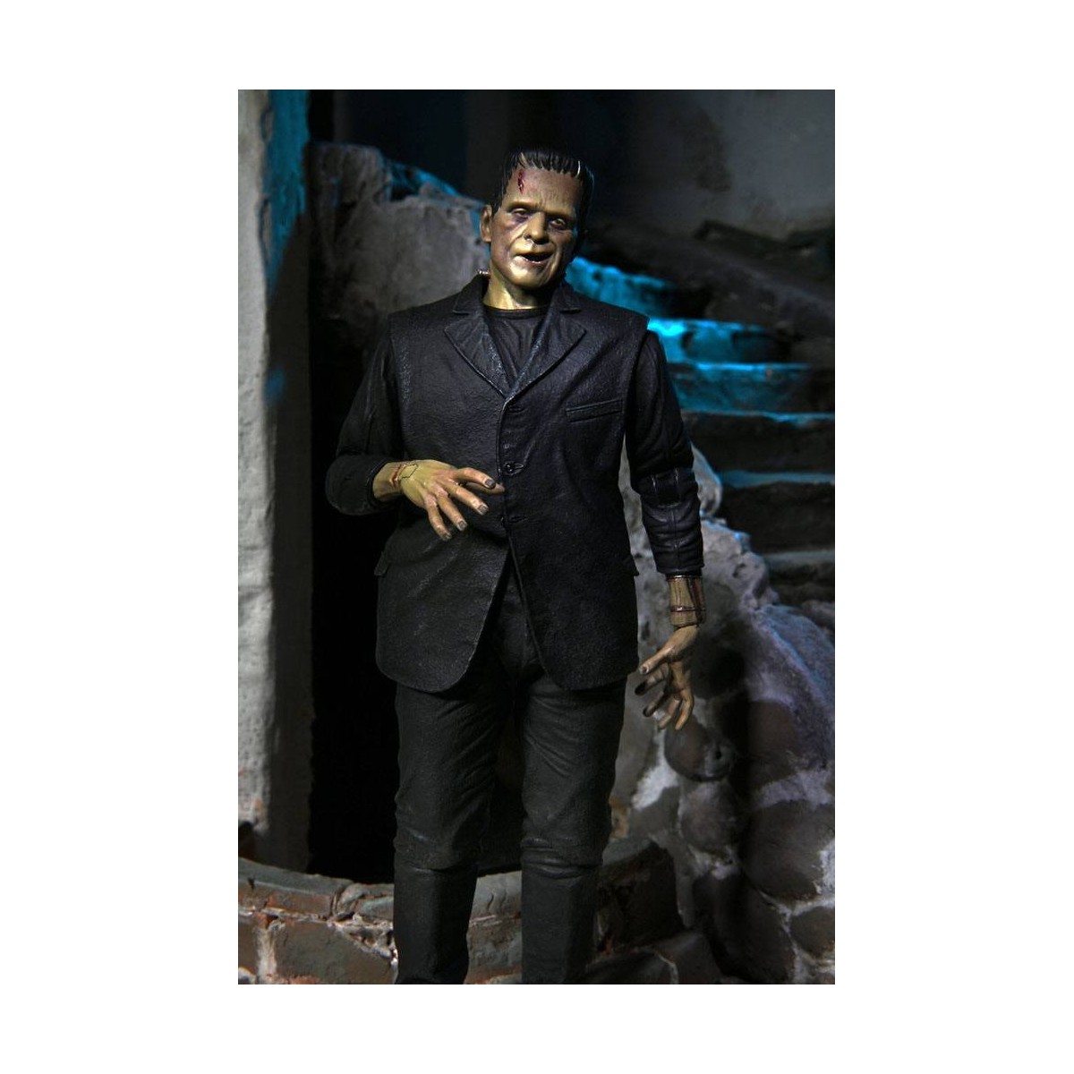NECA - El Monstruo de Frankenstein en versión color - Universal Monsters