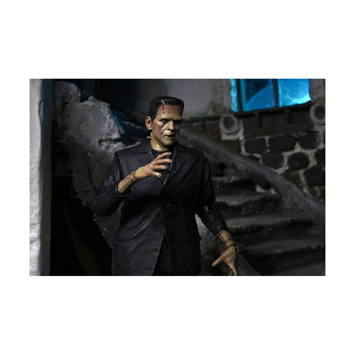 NECA - El Monstruo de Frankenstein en versión color - Universal Monsters