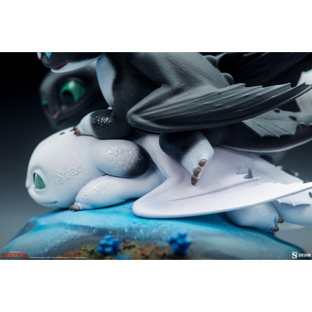 Estatuilla Sideshow Dragons 3 Arrow, Pirouette y Vifagile - El Mundo Oculto