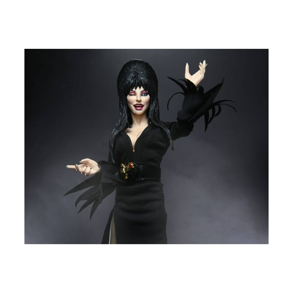 Neca - Elvira Mistress of the Dark - Tela retro