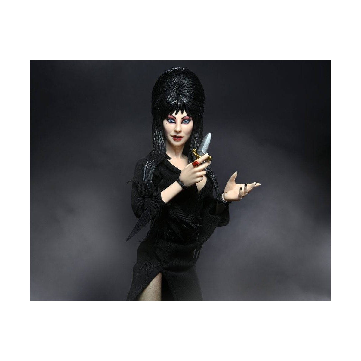 Neca - Elvira Mistress of the Dark - Tela retro
