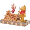 Enesco - Winnie the Pooh - Saltando al otoño - Tradición Disney por Jim Shore