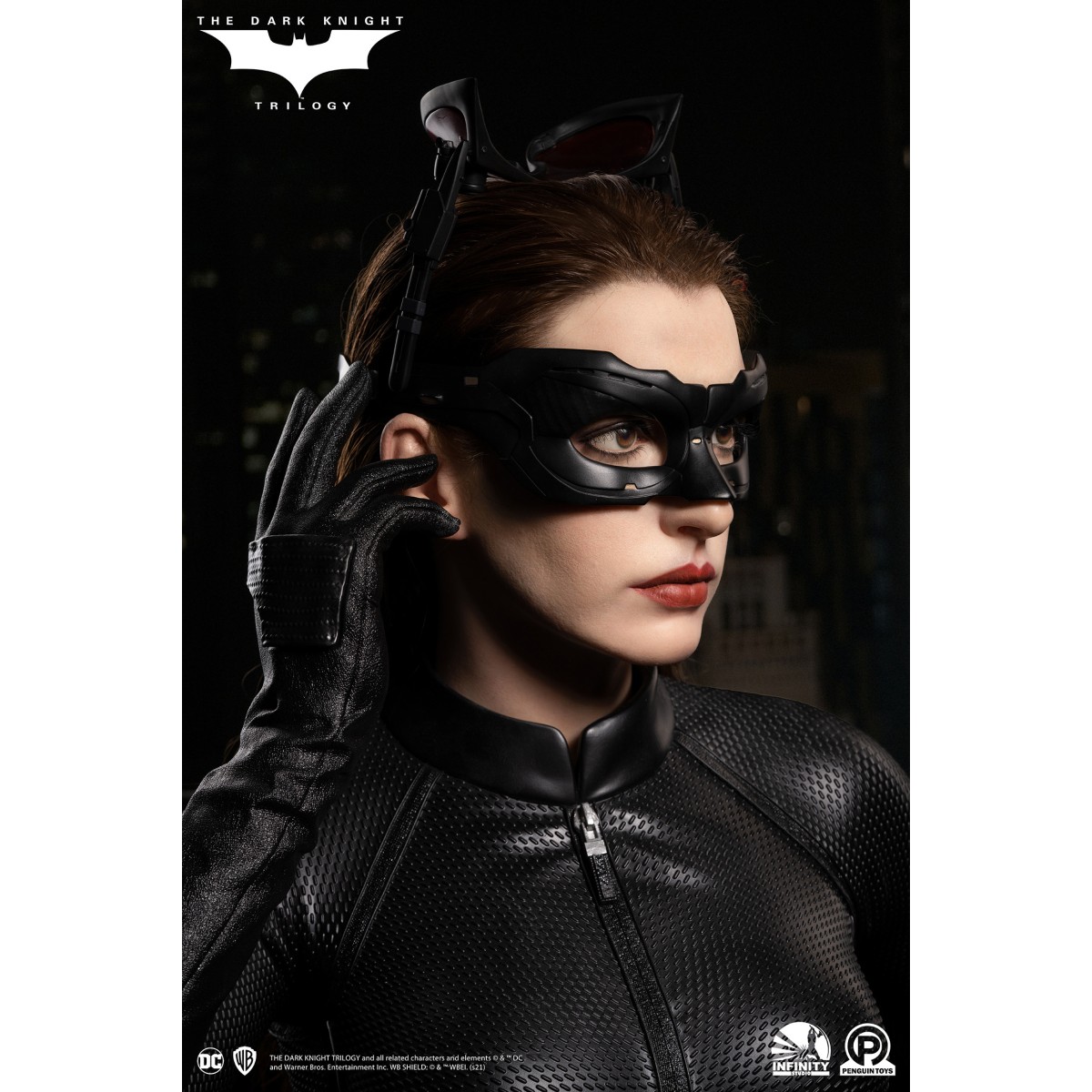 INFINITY STUDIO x PENGUIN TOYS - SELINE KYLE - Busto 1/1 The Dark Knight Rises - DC Comics