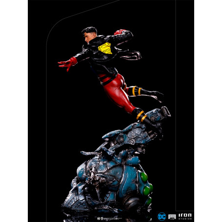 Iron Studios - Superboy Deluxe DC Comics Series 7 - Escala artística 1/10