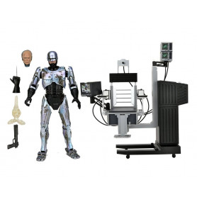 Neca - RoboCop - RoboCop dañado por la batalla con silla