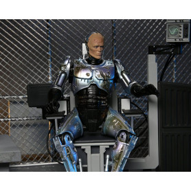 Neca - RoboCop - RoboCop dañado por la batalla con silla