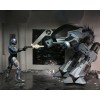 Neca - RoboCop - RoboCop dañado por la batalla con silla