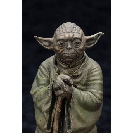 Kotobukiya Star Wars Estatua de fundición en frío Fuente de Yoda Edición Limitada