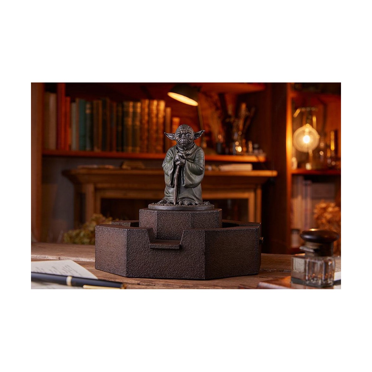 Kotobukiya Star Wars Estatua de fundición en frío Fuente de Yoda Edición Limitada