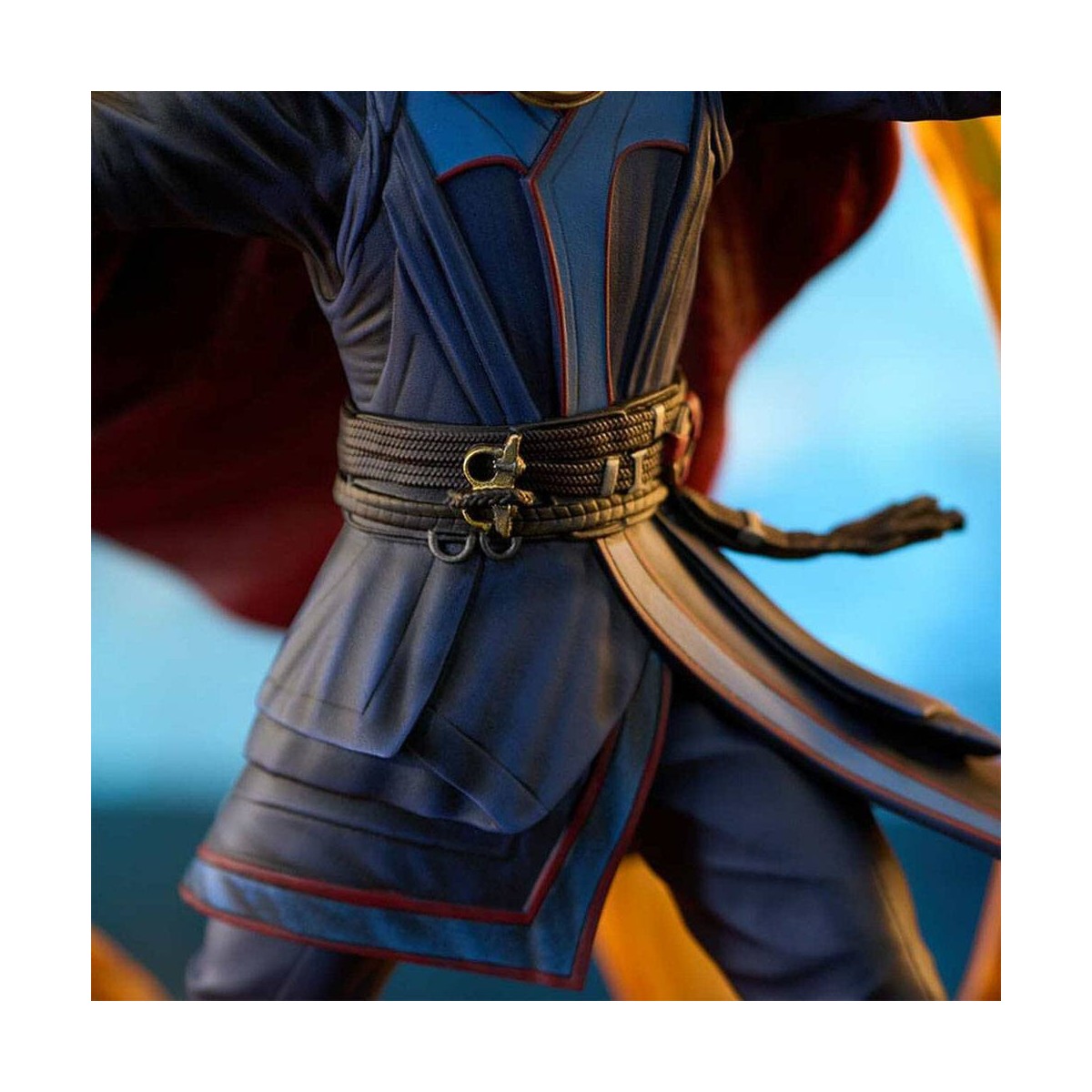 Figura Diamond Marvel Gallery - Doctor Strange en el Multiverso de la Locura