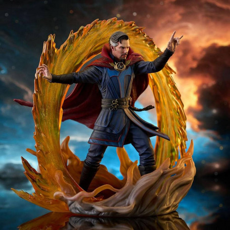 Figura Diamond Marvel Gallery - Doctor Strange en el Multiverso de la Locura