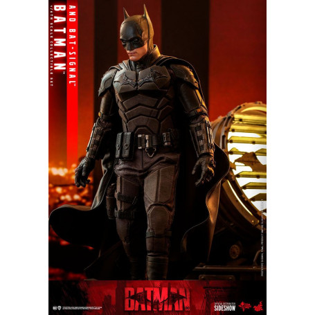Hot toys - LA OBRA MAESTRA DE LA PELÍCULA BATMAN Y BAT-SIGNAL 1/6