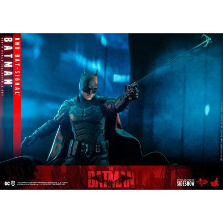 Hot toys - LA OBRA MAESTRA DE LA PELÍCULA BATMAN Y BAT-SIGNAL 1/6