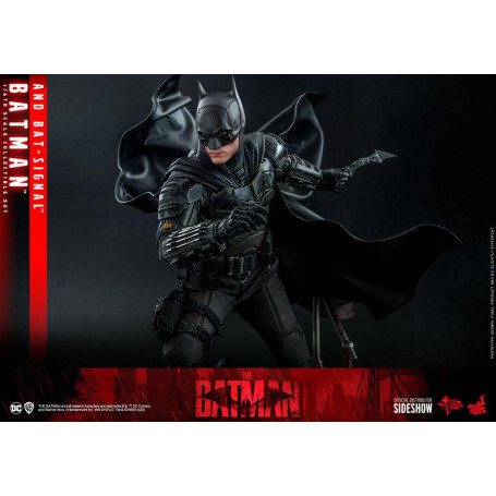 Hot toys - LA OBRA MAESTRA DE LA PELÍCULA BATMAN Y BAT-SIGNAL 1/6