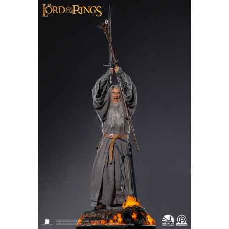 Infinity Studio X Penguin Toys - Gandalf el Gris Ultimate Edition Half Size Statue Master Forge Series- 1/2