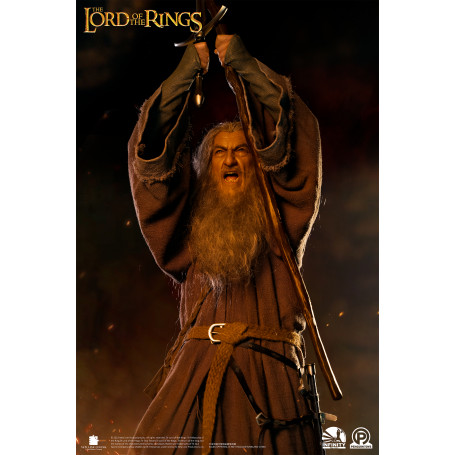 Infinity Studio X Penguin Toys - Gandalf el Gris Ultimate Edition Half Size Statue Master Forge Series- 1/2