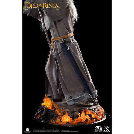 Infinity Studio X Penguin Toys - Gandalf el Gris Ultimate Edition Half Size Statue Master Forge Series- 1/2