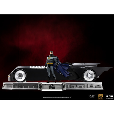 Iron Studios - Batman y Batmóvil Deluxe - Batman The Animated Serie 1/10 DX Art Scale