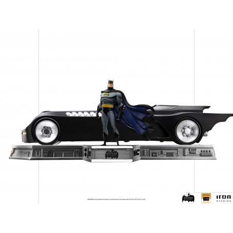 Iron Studios - Batman y Batmóvil Deluxe - Batman The Animated Serie 1/10 DX Art Scale