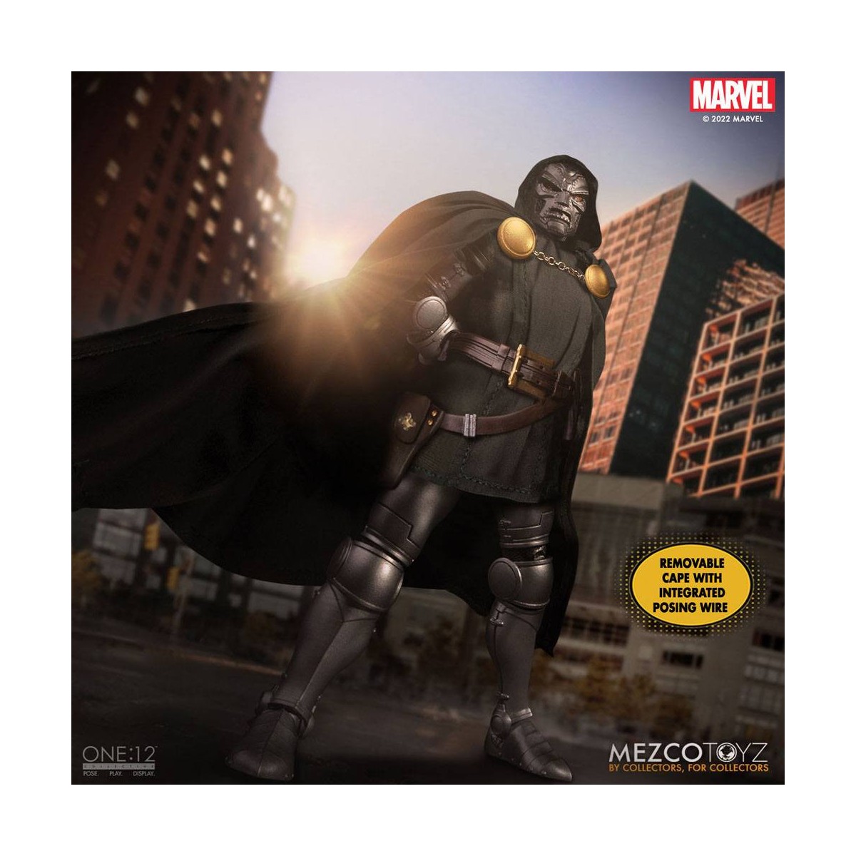 Mezco One 12 - Doctor Doom - Doctor Doom