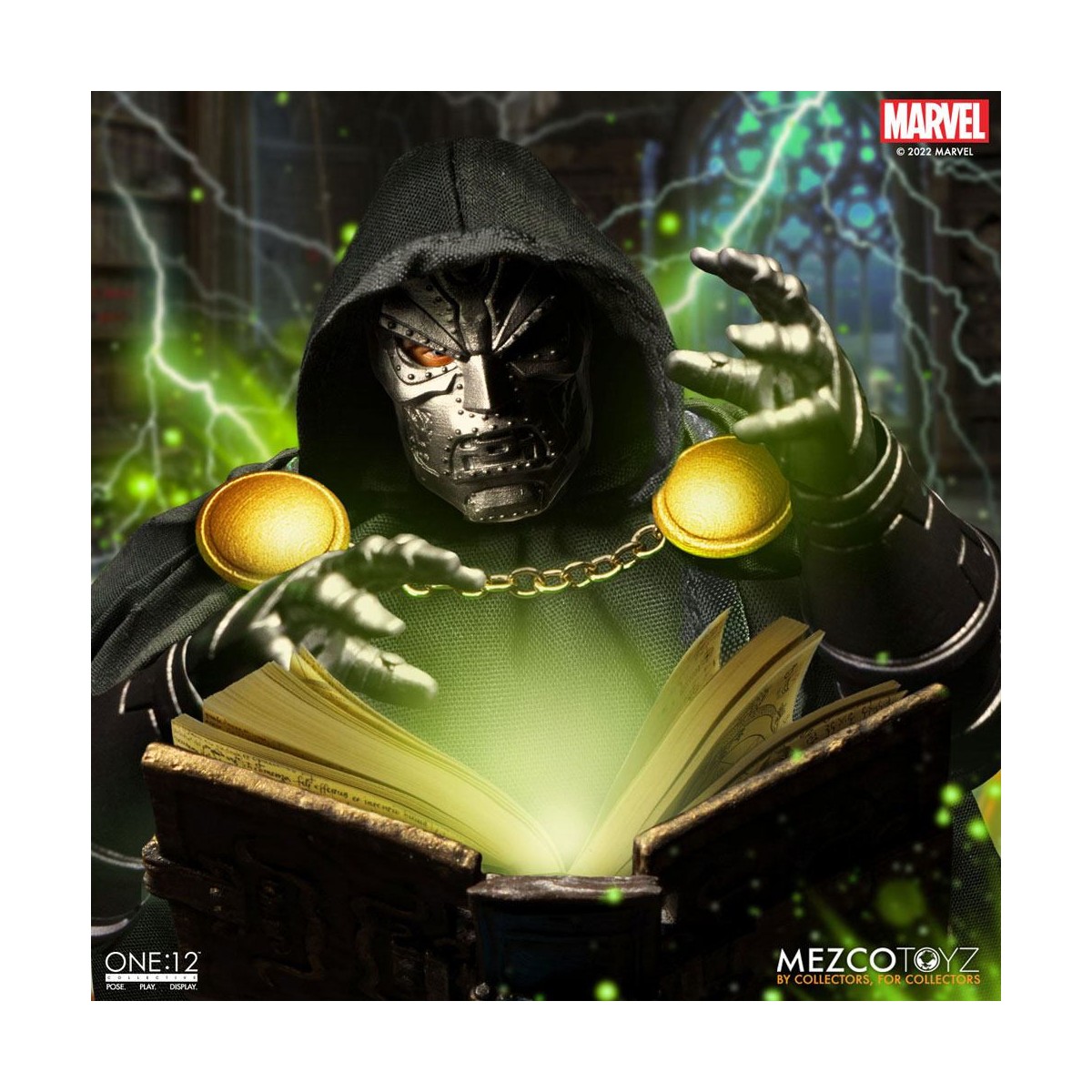 Mezco One 12 - Doctor Doom - Doctor Doom
