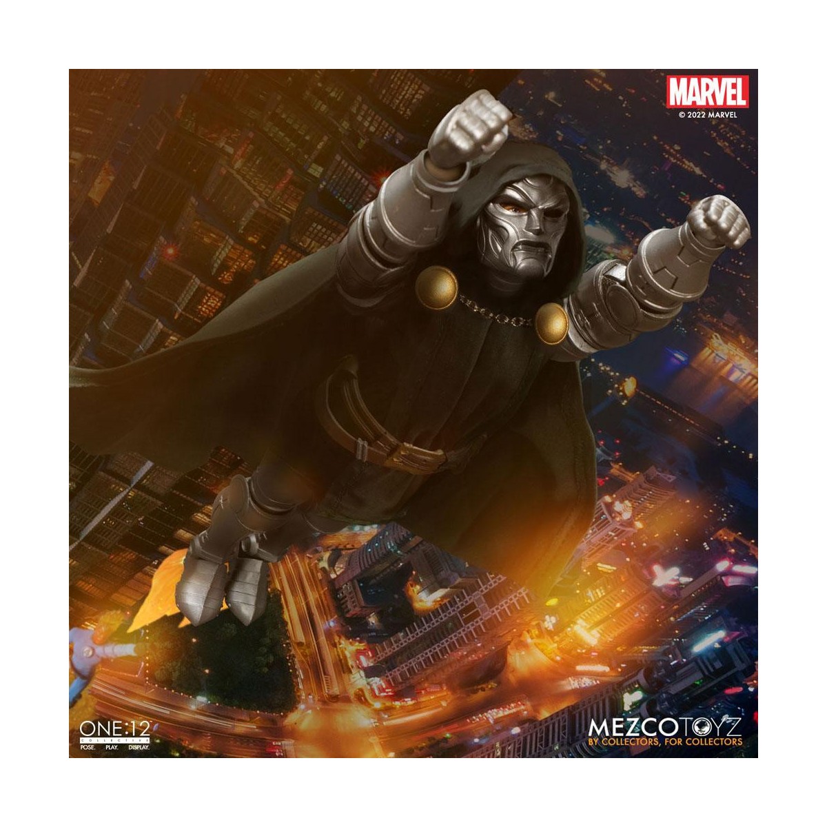 Mezco One 12 - Doctor Doom - Doctor Doom